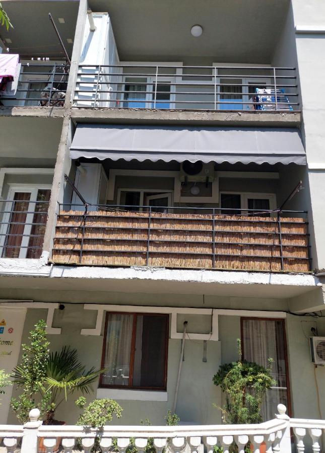 Salounique Lux Apartment Tbilisi Esterno foto